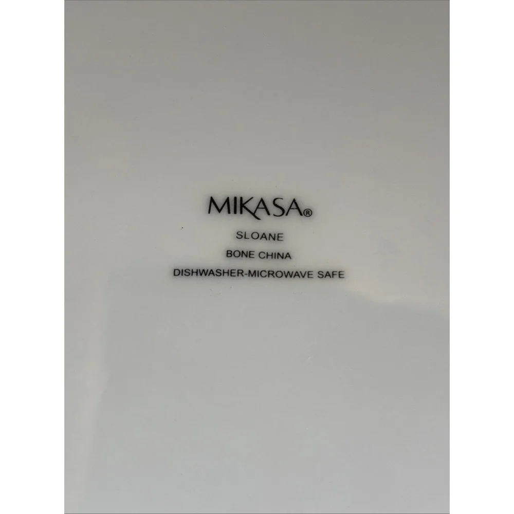 Mikasa Sloane Dinner Plates White Bone China Round 11